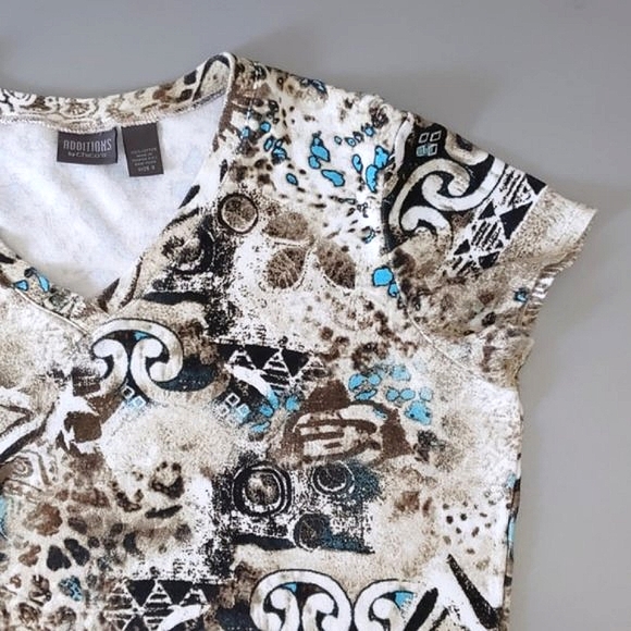 Chico's Short Sleeve Cotton V-neck Printed Top, Brown / Beige / Turquoise - Picture 4 of 7